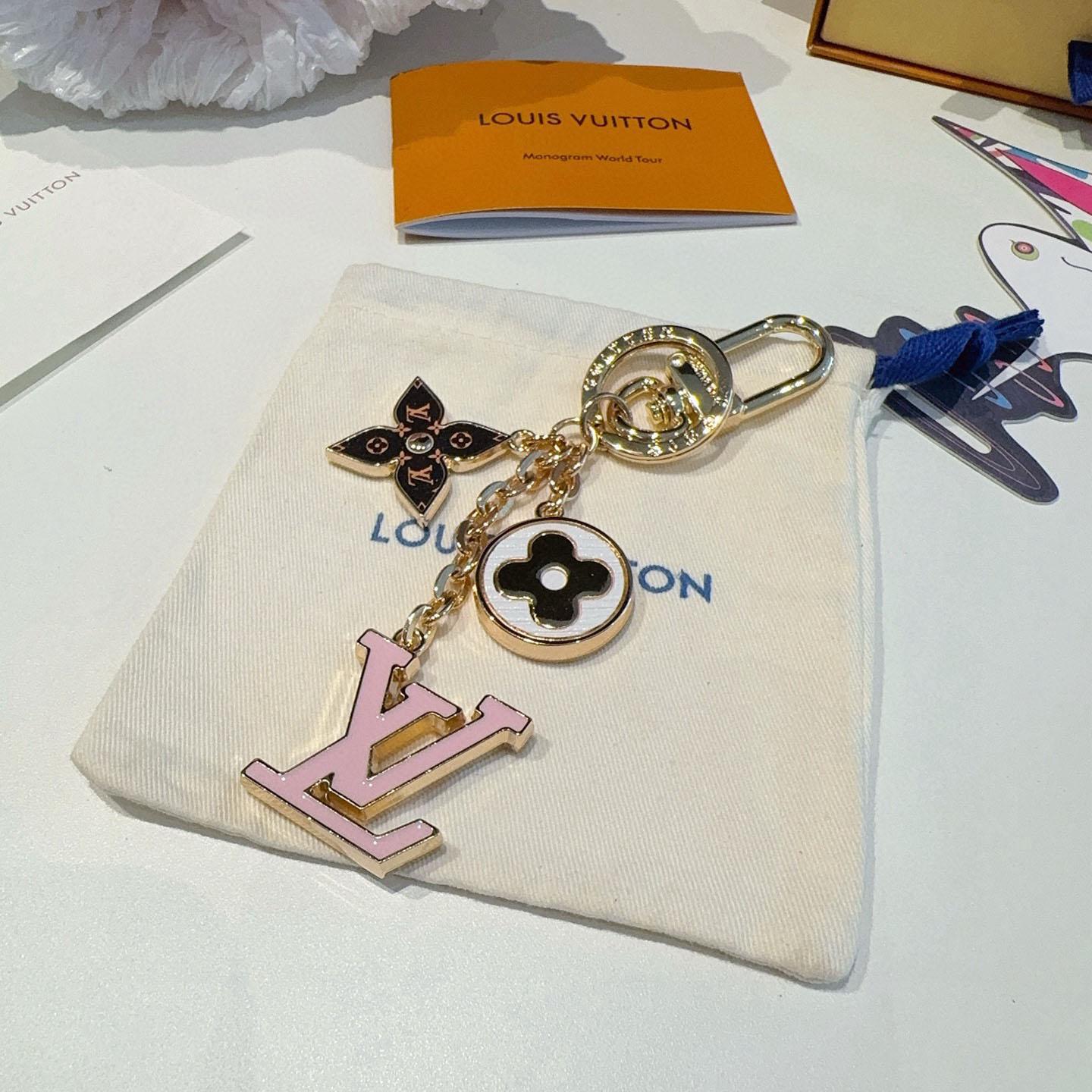 Louis Vuitton Spring Street Bag Charm And Key Holder M01187 - DesignerGu