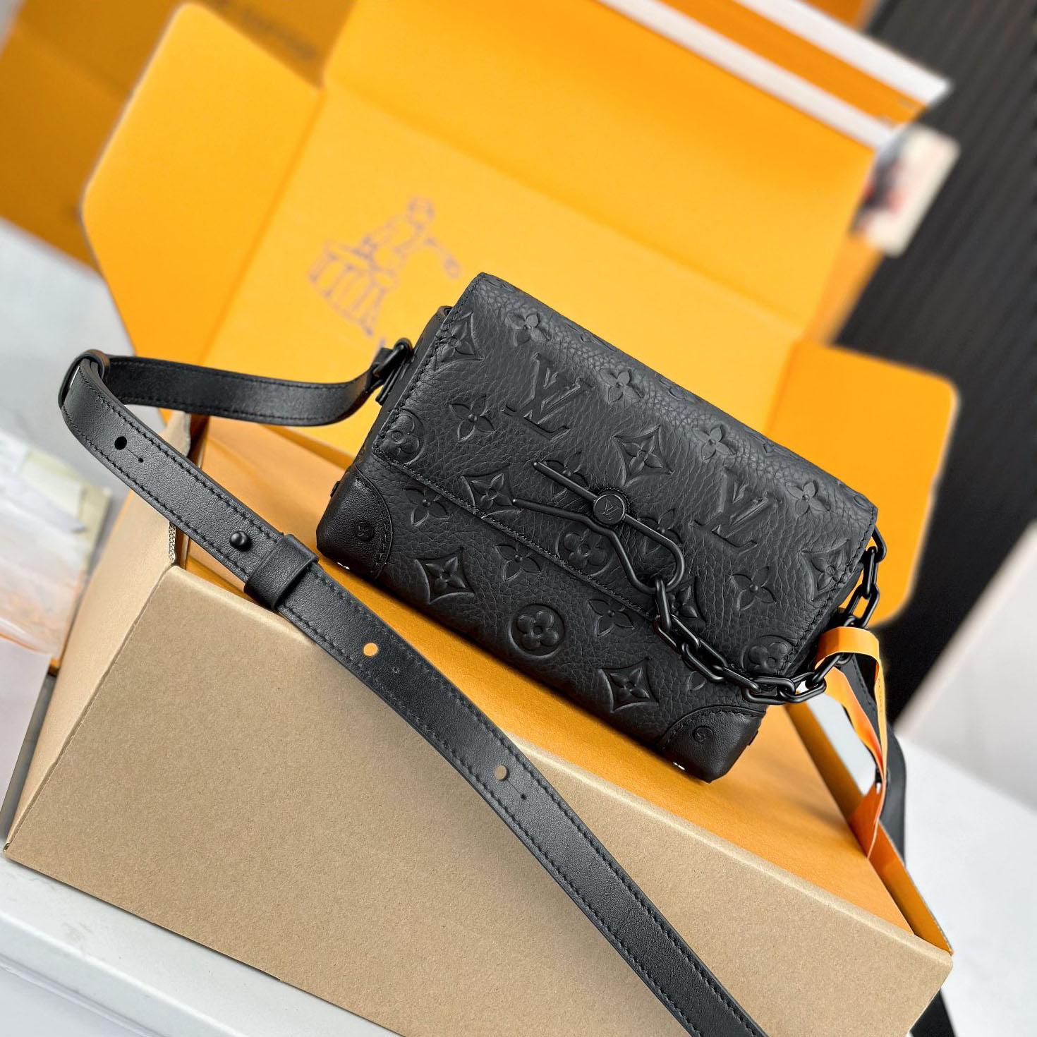 Louis Vuitton Steamer Wearable Wallet M81746 - DesignerGu