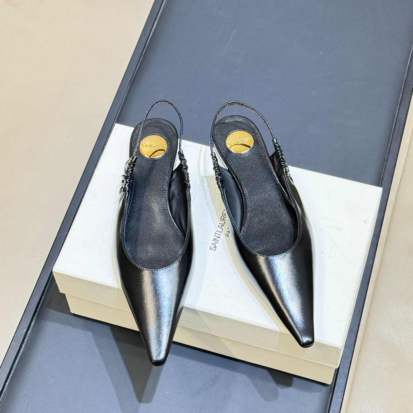 Saint Laurent ANNE-MARIE Slingback Pumps In Smooth Leather - DesignerGu