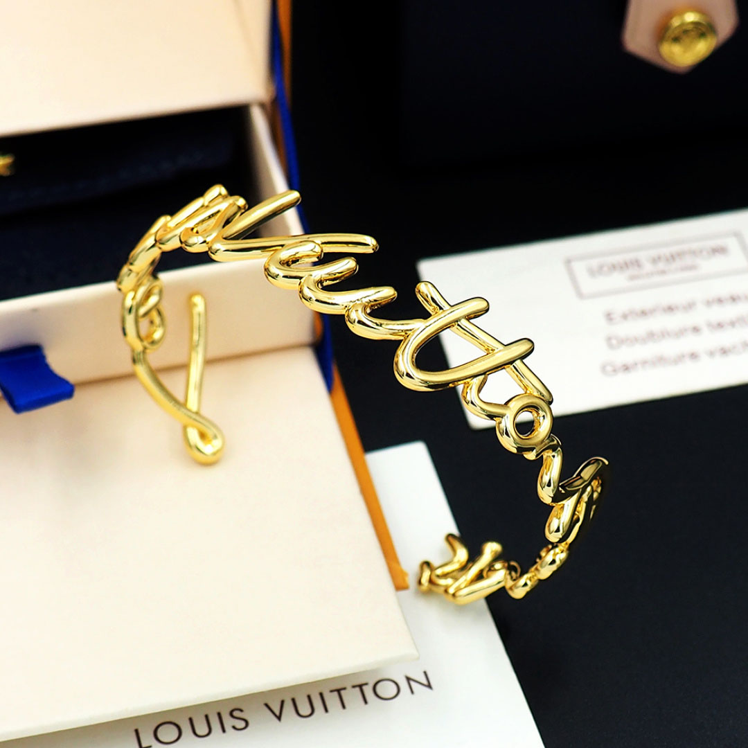 Louis Vuitton LV Script Bracelet M1812M - DesignerGu