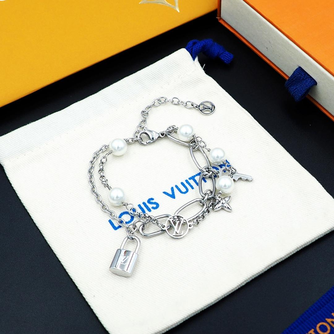 Louis Vuitton LV Mix Chains Bracelet   M1380A - DesignerGu