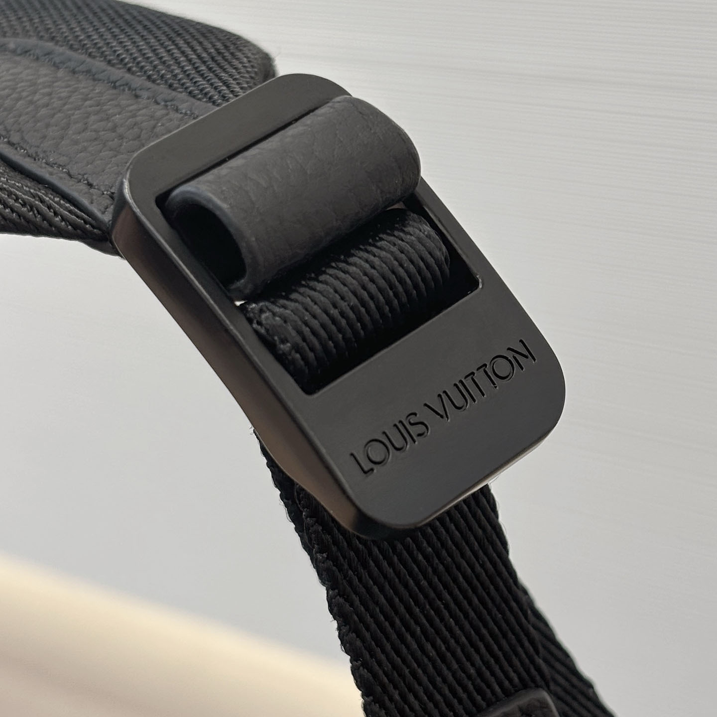 Louis Vuitton Discovery Cargo Backpack M26765 - DesignerGu