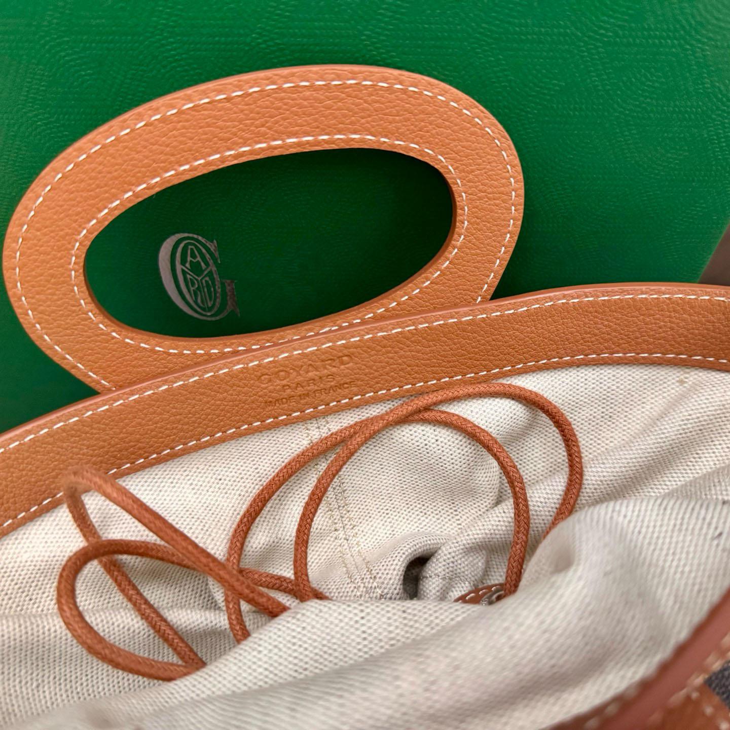 Goyard Beluga Mini Bag - DesignerGu