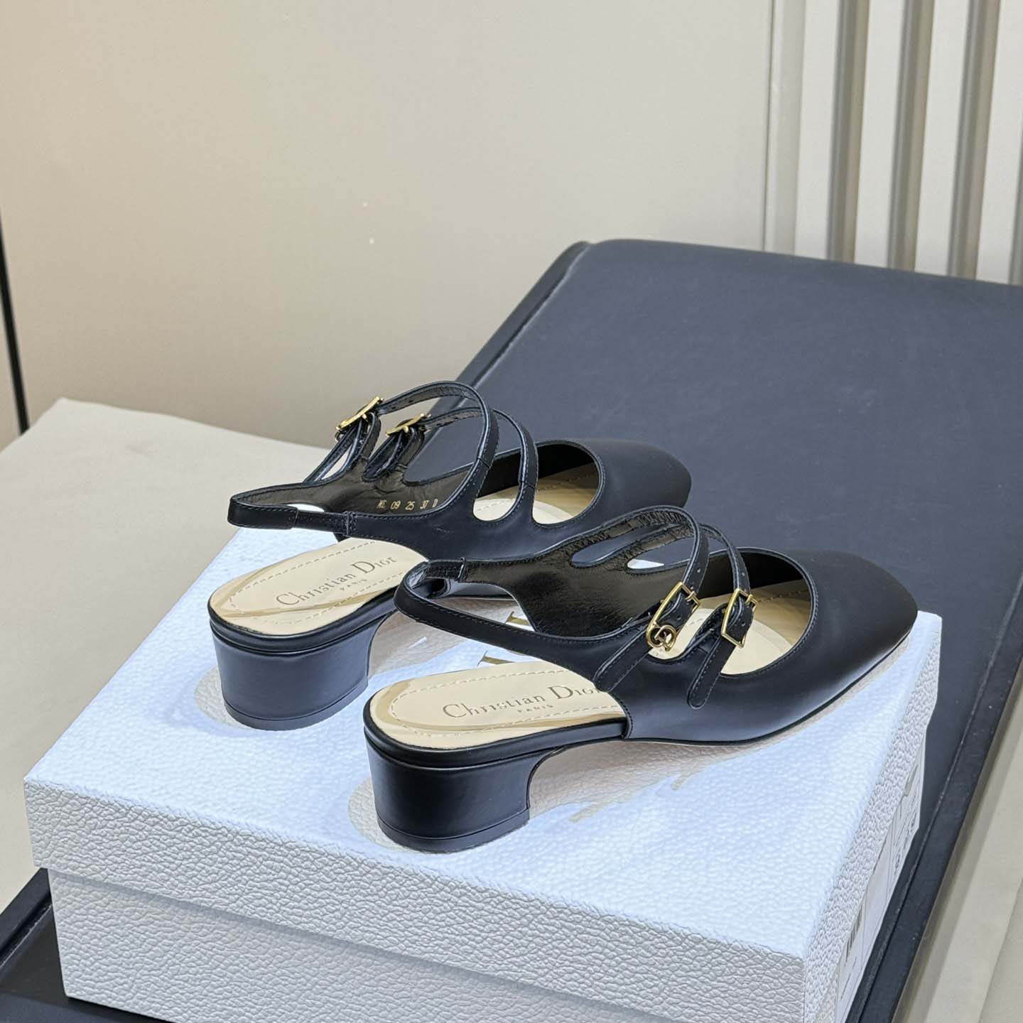 Dior Chérie Slingback Pump  - DesignerGu