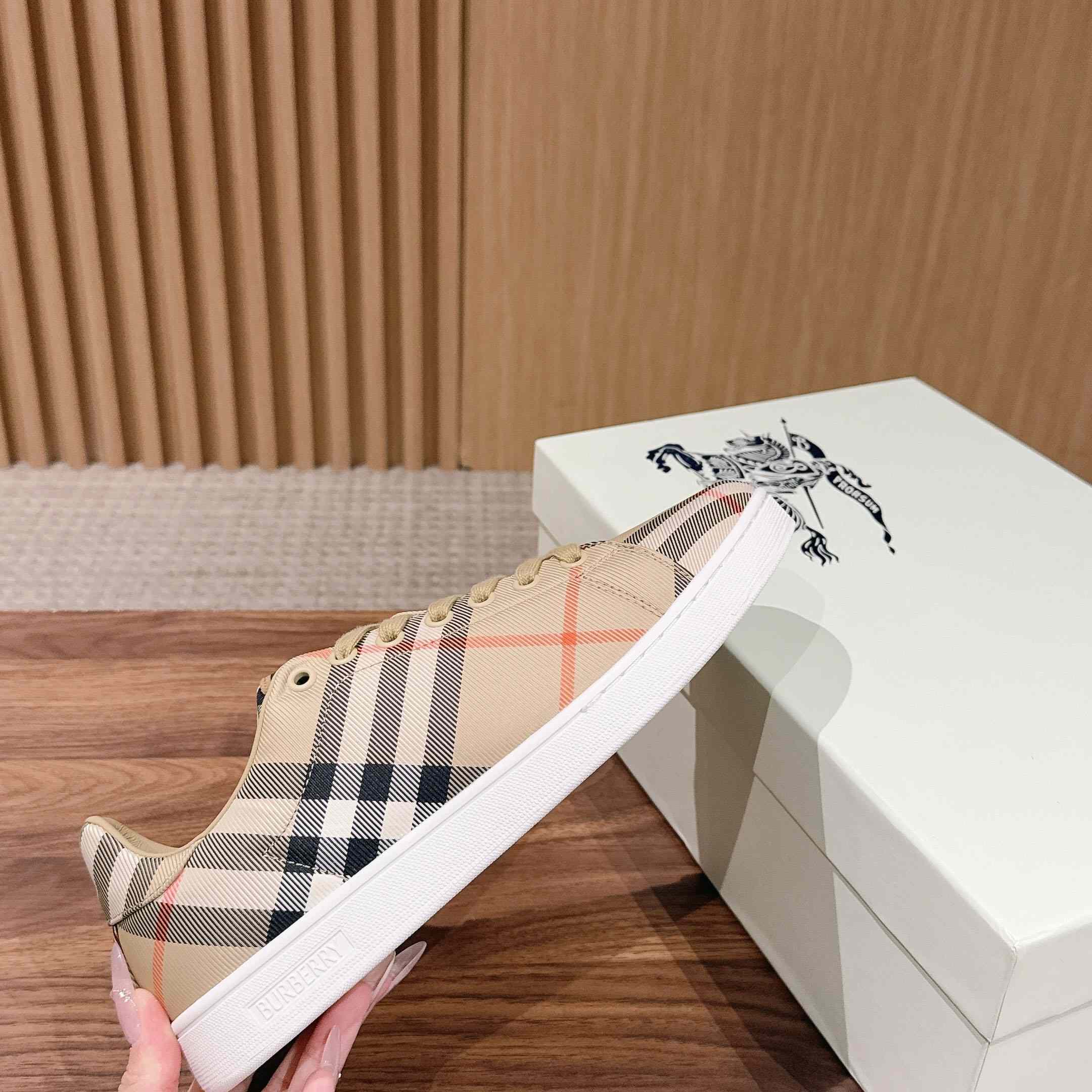 Burberry Check Set Sneakers - DesignerGu