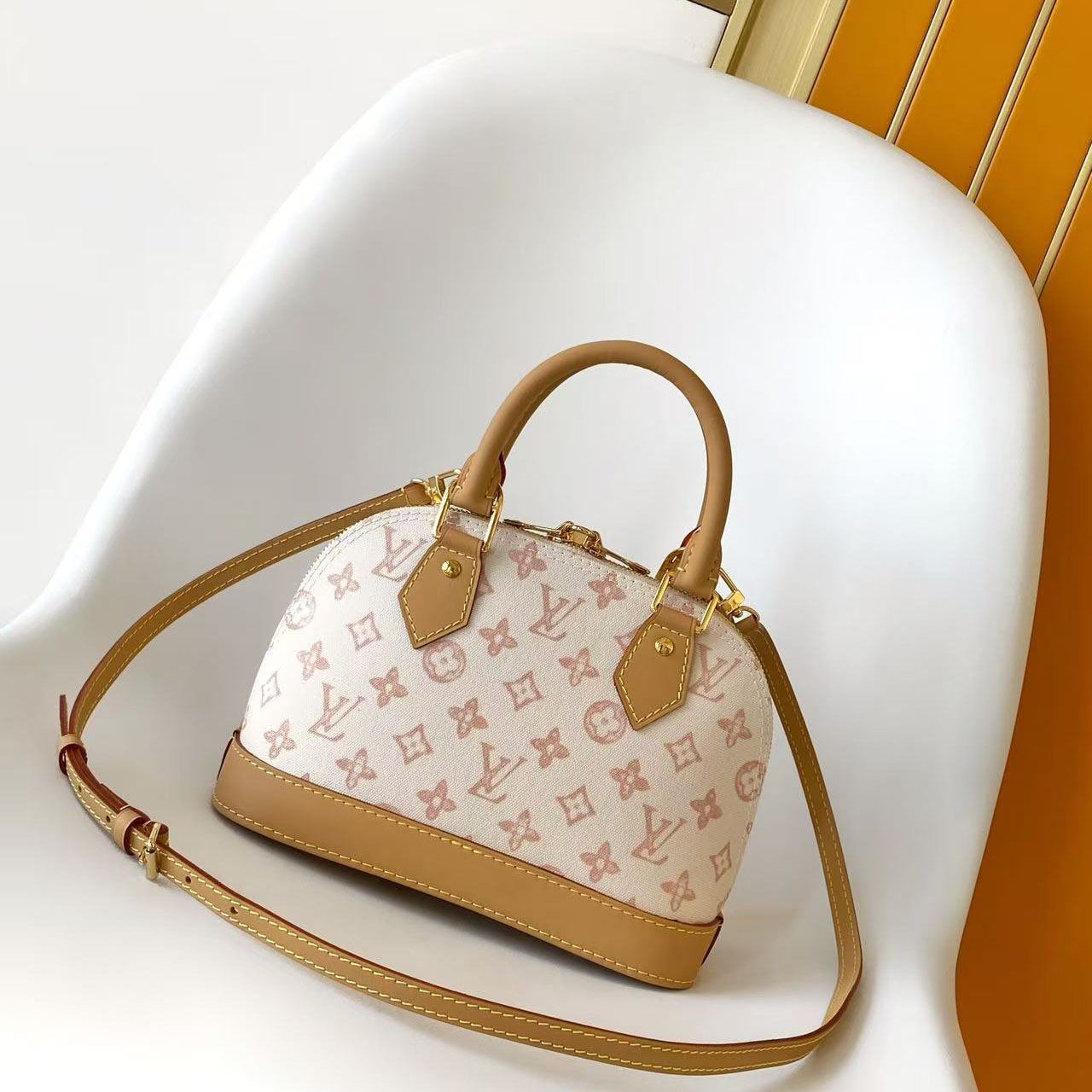 Louis Vuitton Alma BB M27525 - DesignerGu