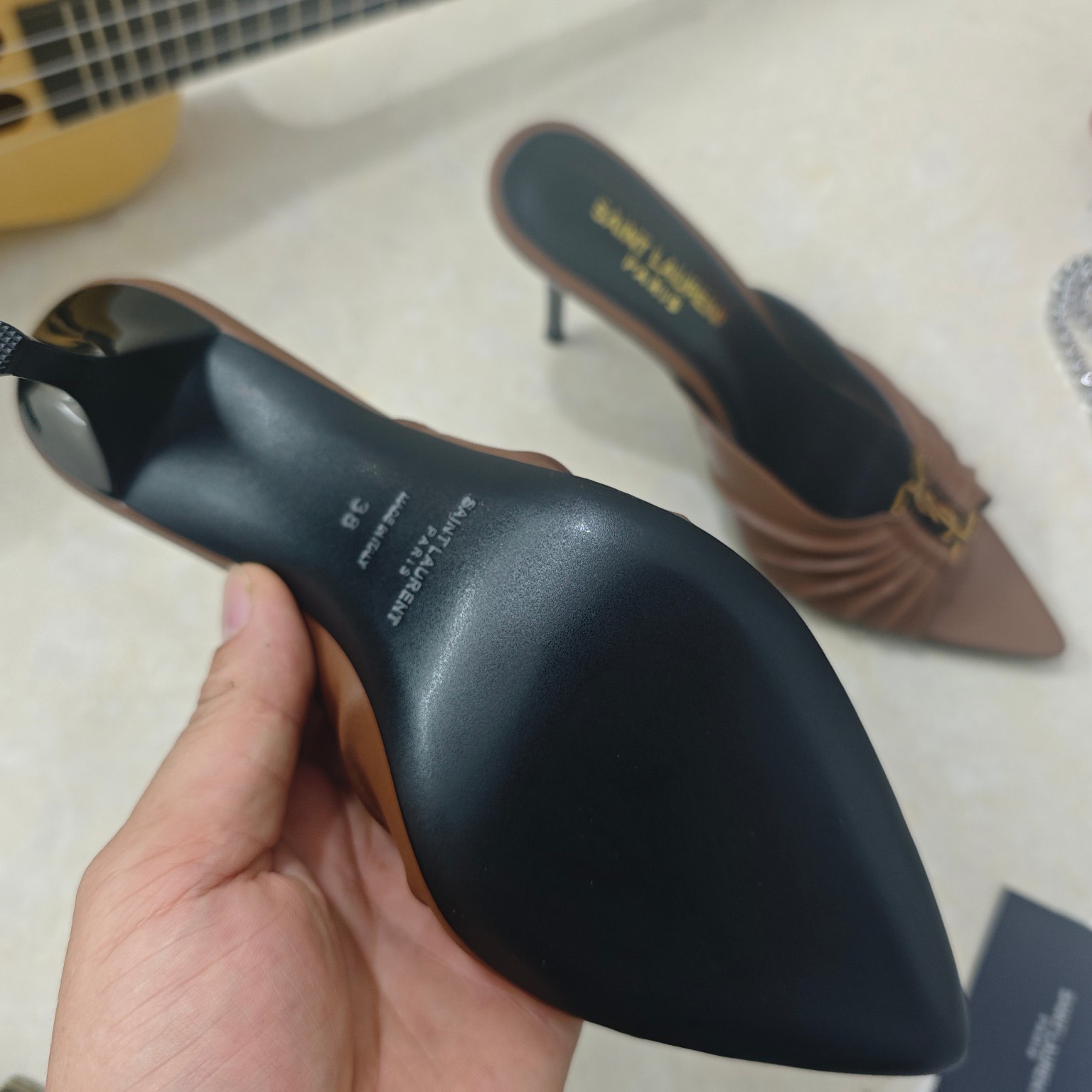 Saint Laurent BABYLONE Mules In Smooth Leather - DesignerGu