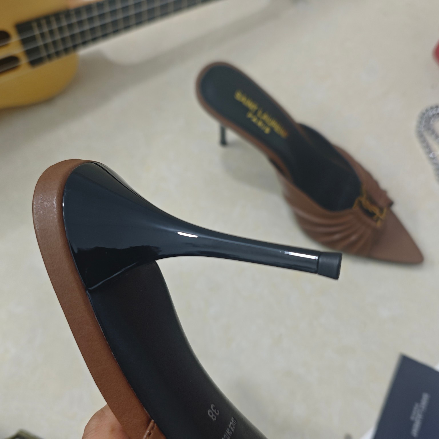 Saint Laurent BABYLONE Mules In Smooth Leather - DesignerGu