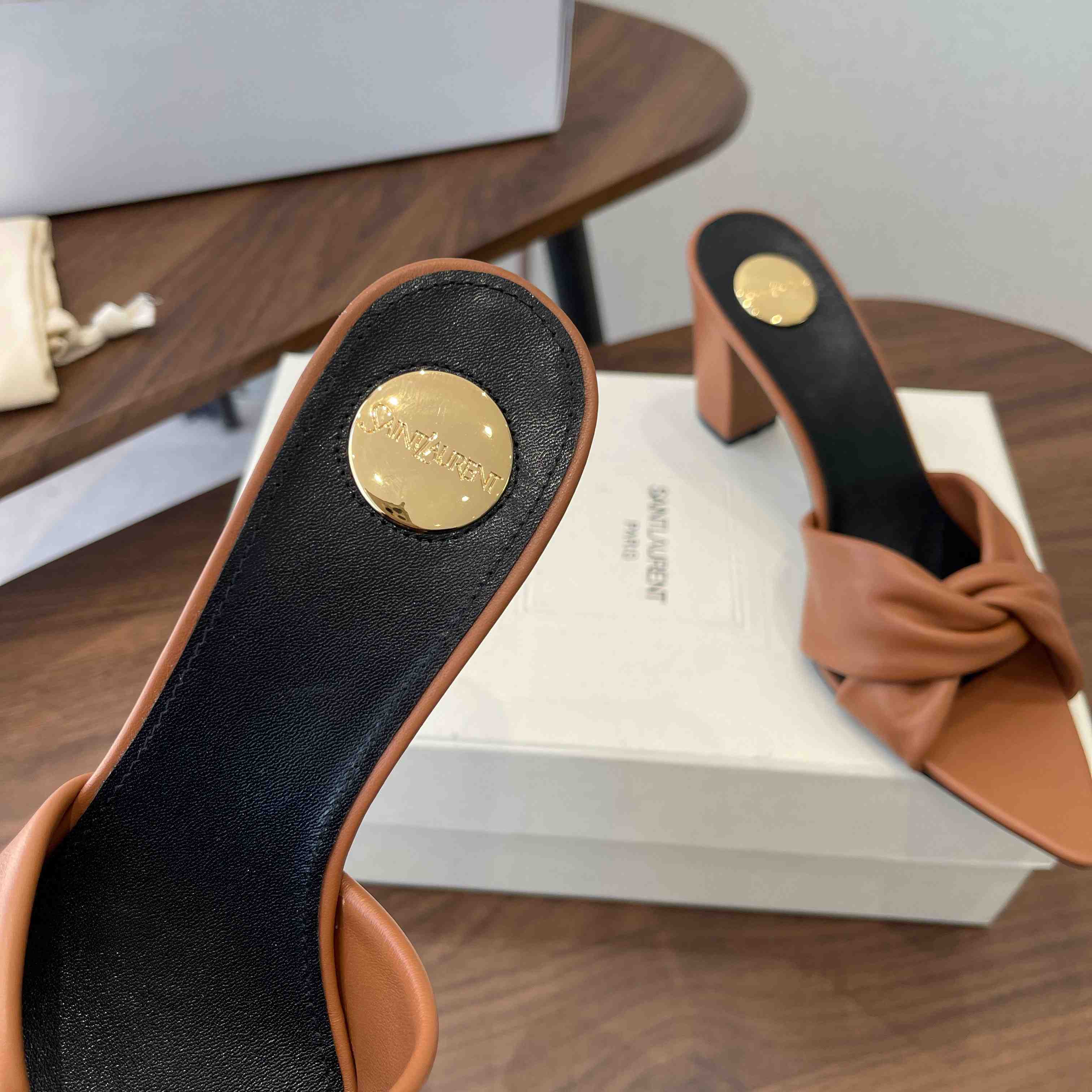 Saint Laurent FRANCIANE Mules In Smooth Leather - DesignerGu