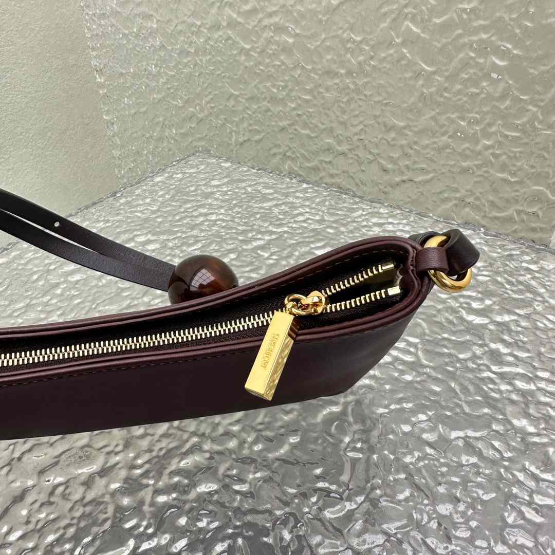 Jacquemus The Bisou Perle - DesignerGu