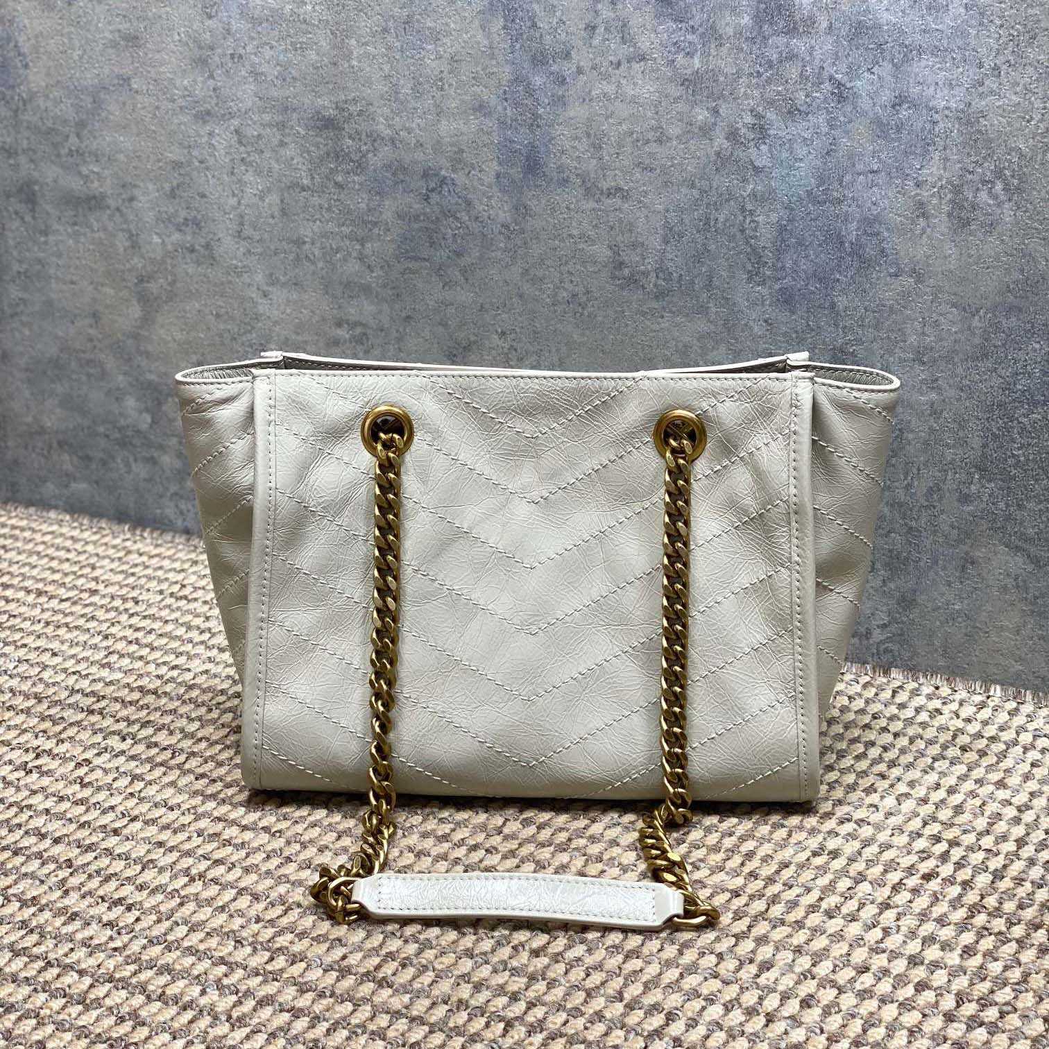 Saint Laurent Nini Small Shopping In Vintage Leather  - DesignerGu