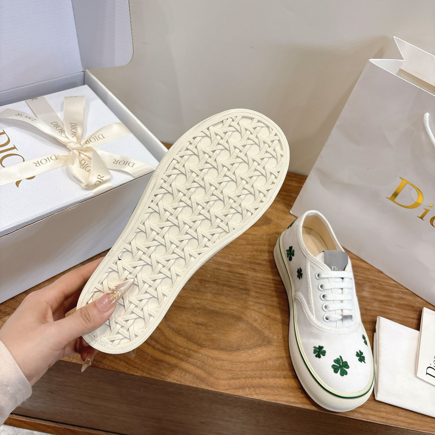 Dior Saltwind Sneaker - DesignerGu