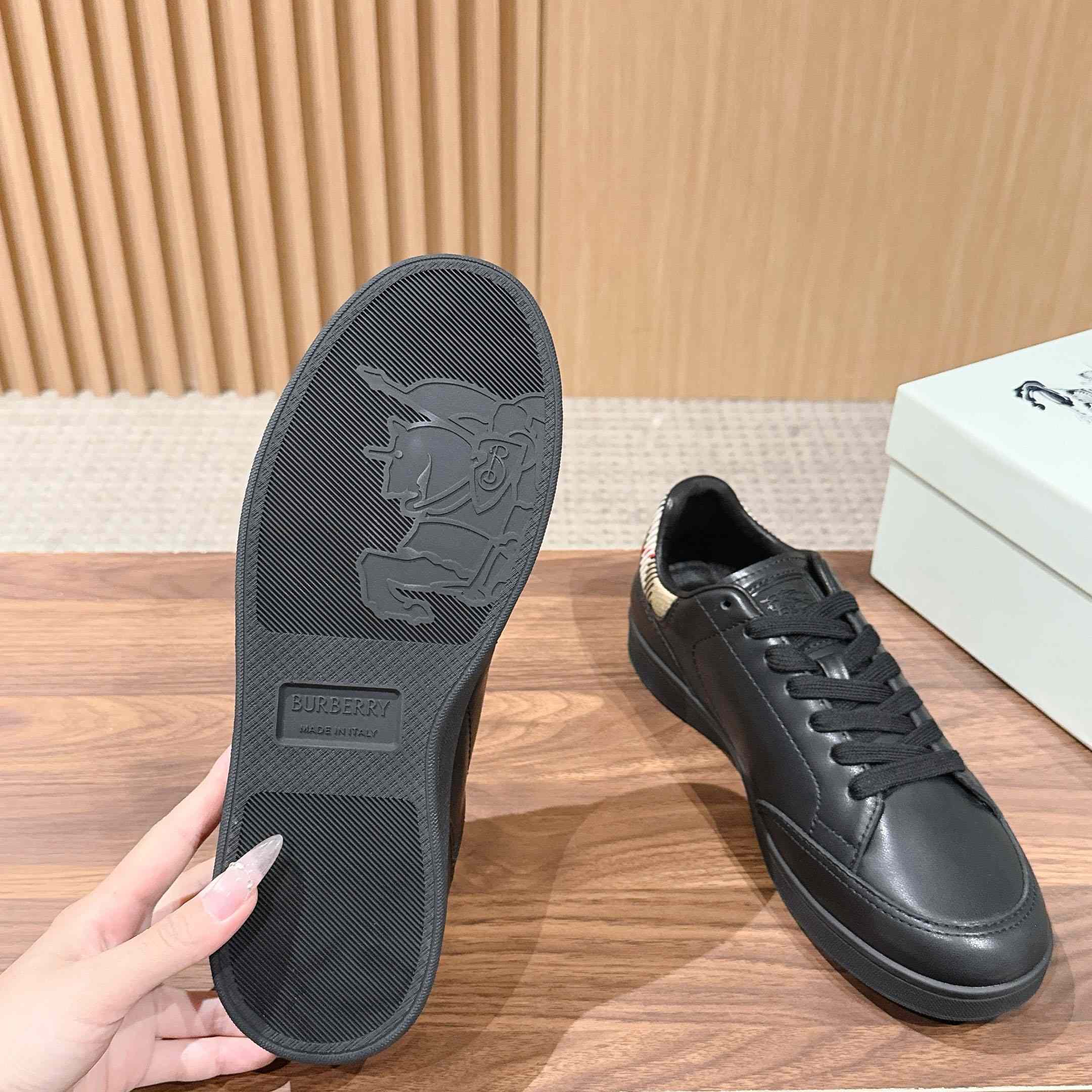 Burberry Leather Set Sneakers​ - DesignerGu