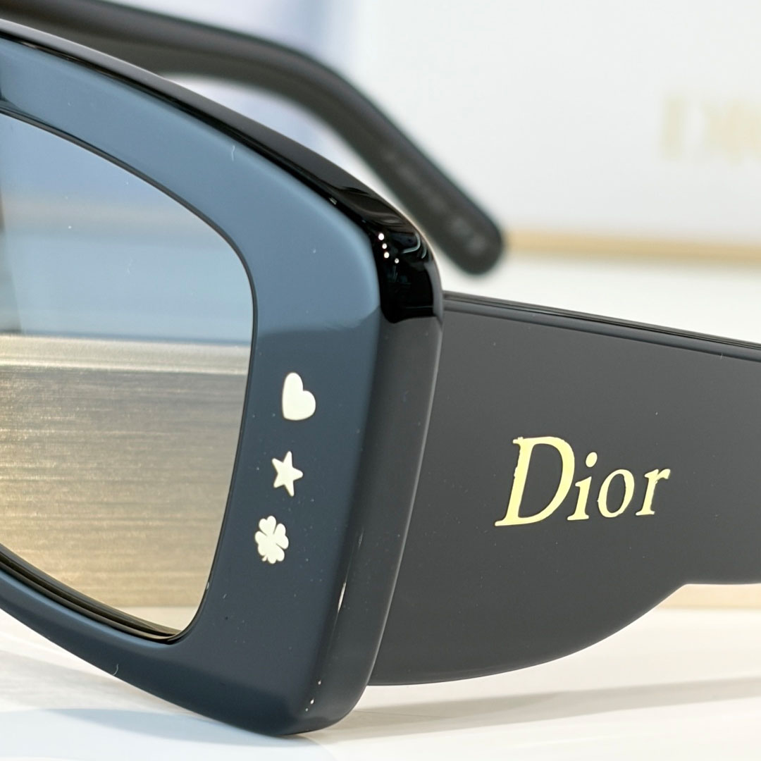 Dior Dior LuckyCharms S1F - DesignerGu