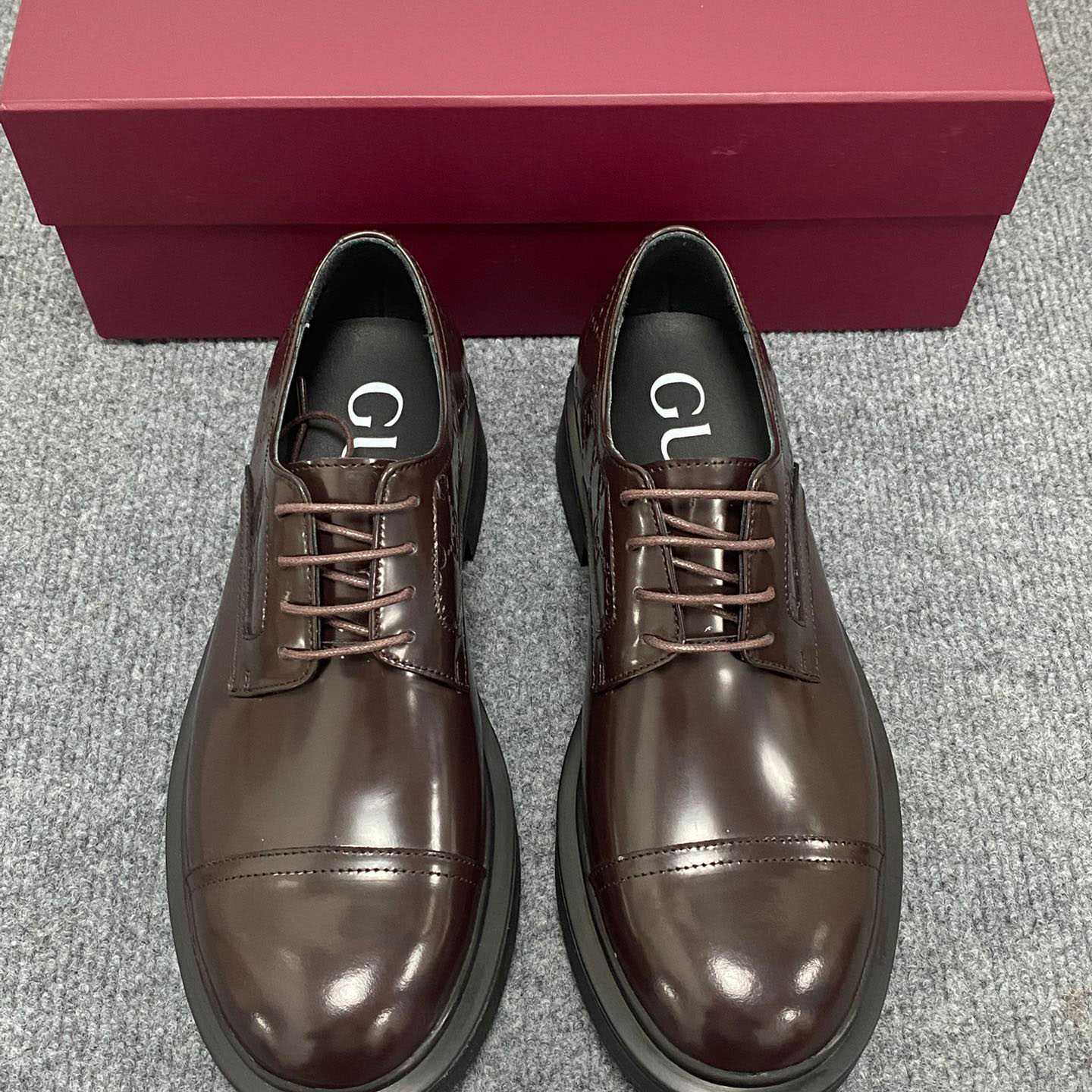 Gucci Men's Lace-up Shoe With GG Detail - DesignerGu