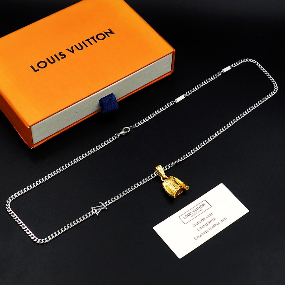 Louis Vuitton LV Jacket Charm  M03076 - DesignerGu