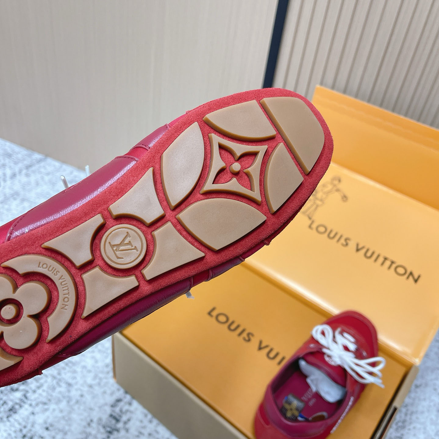 Louis Vuitton LV Sneakerina 1AIVJJ - DesignerGu
