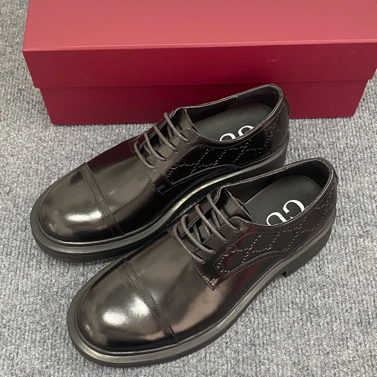 Gucci Men's Lace-up Shoe With GG Detail - DesignerGu