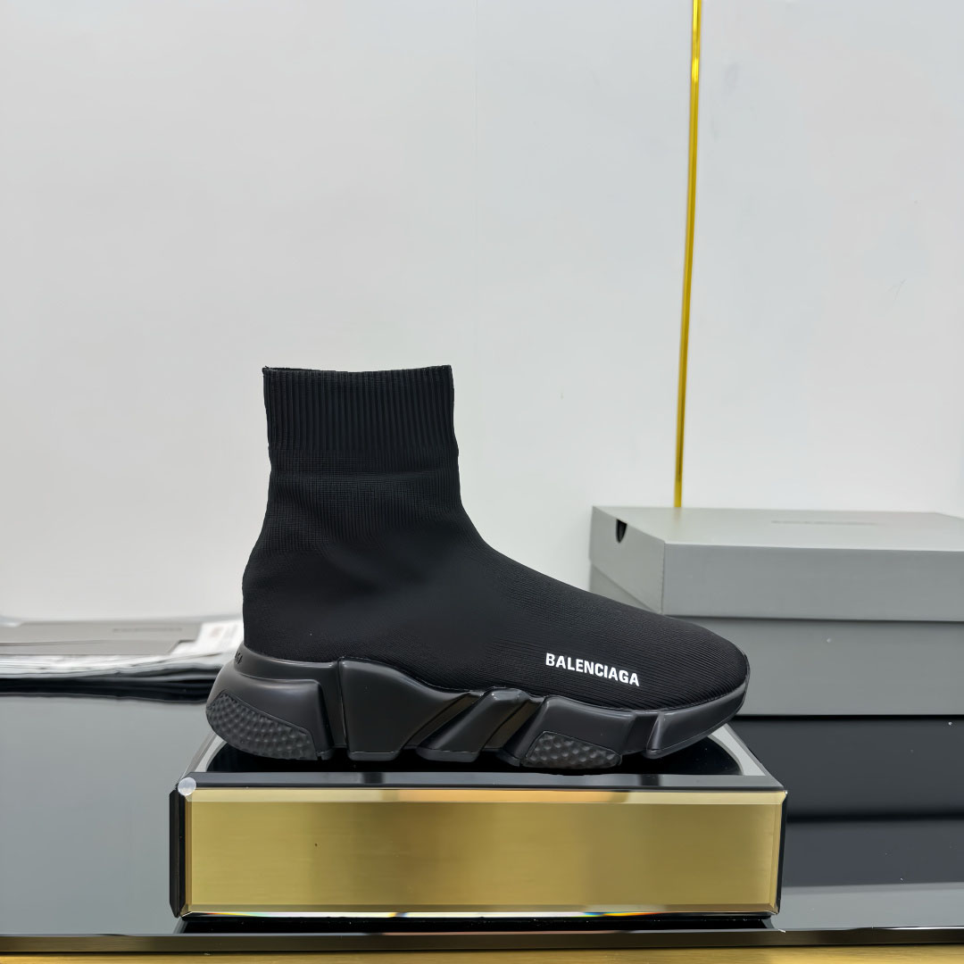 Balenciaga Speed Sneakers - DesignerGu