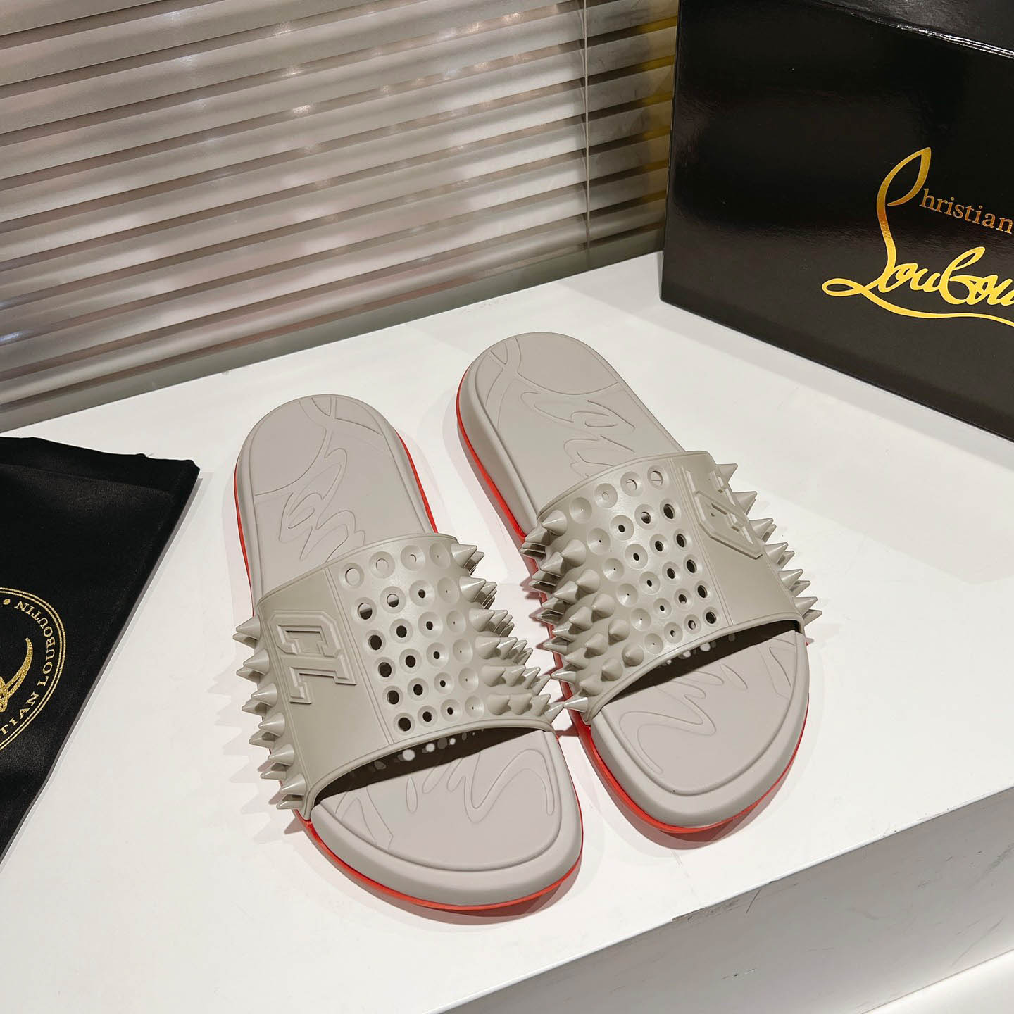 Christian Louboutin Take It Easy Sandals - DesignerGu