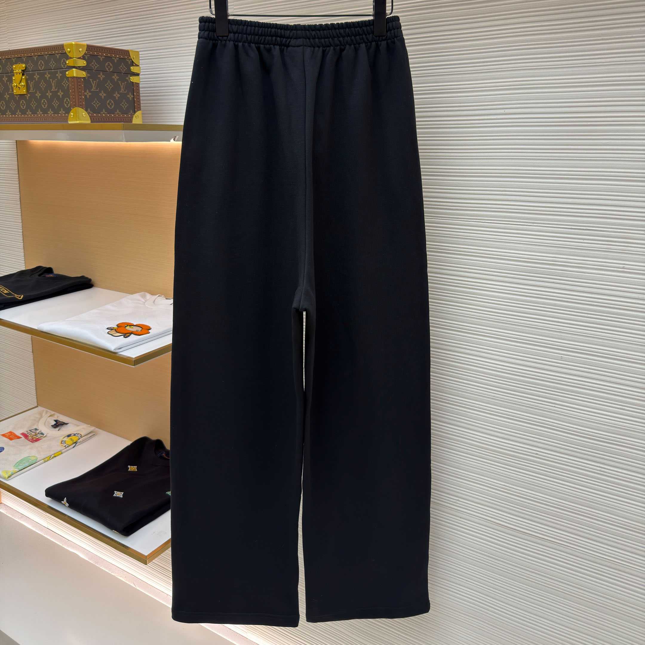 Balenciaga Wet Brush Baggy Sweatpants In Black - DesignerGu