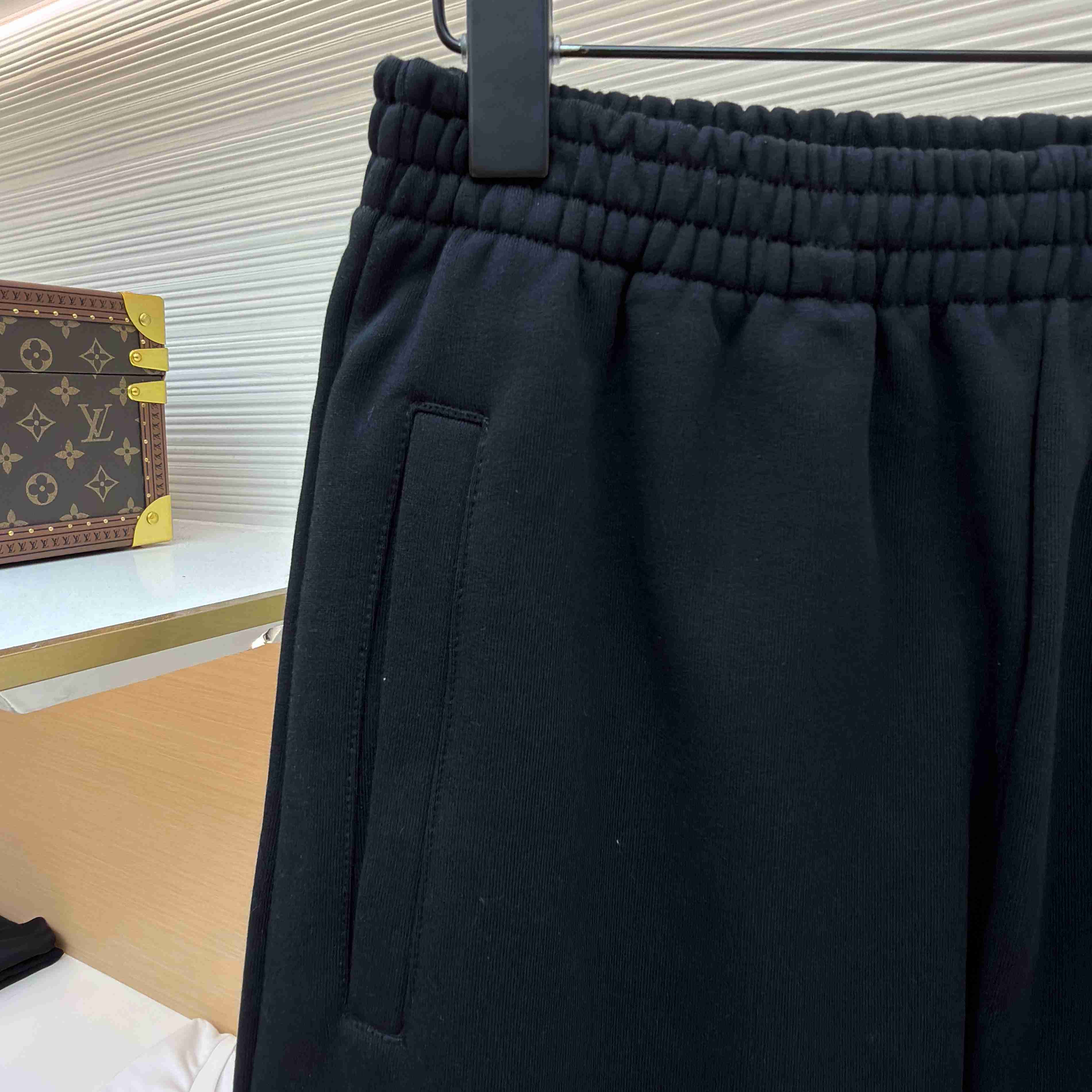 Balenciaga Wet Brush Baggy Sweatpants In Black - DesignerGu