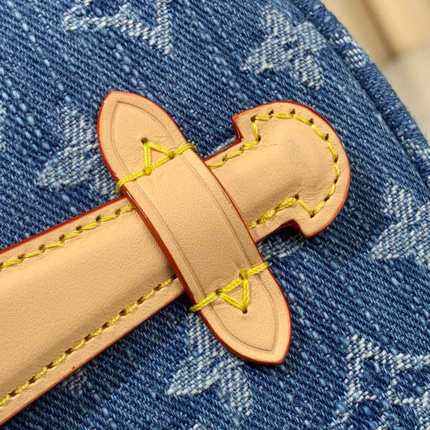 Louis Vuitton Nice Mini M27946 - DesignerGu