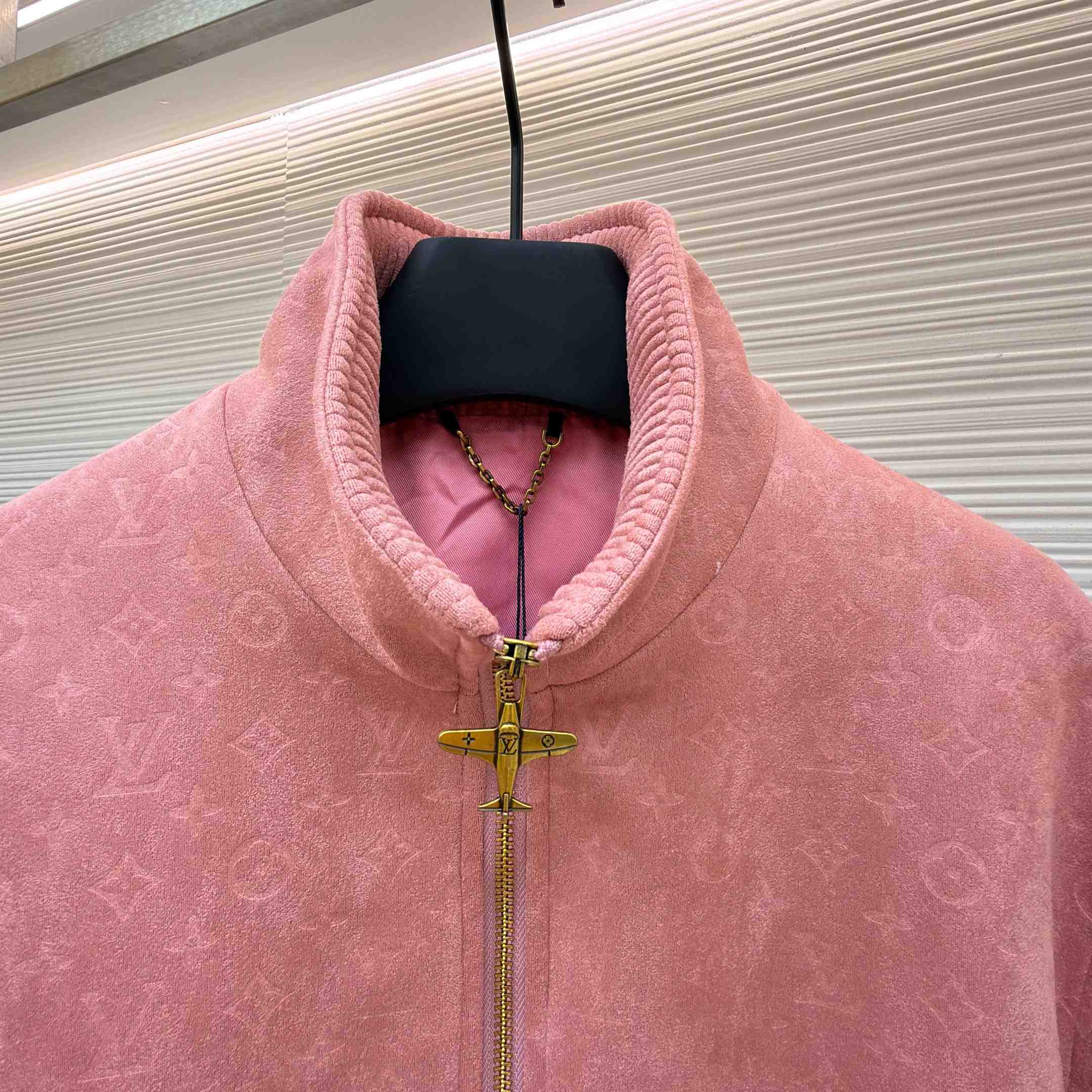 Louis Vuitton Monogram Debossed Leather Tracksuit Jacket 1AHBTN - DesignerGu