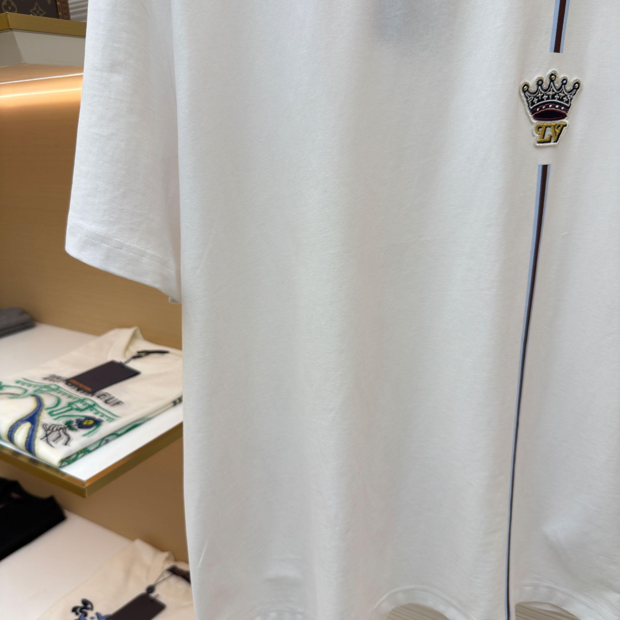 Louis Vuitton Signature T-Shirt 1AIKCE - DesignerGu