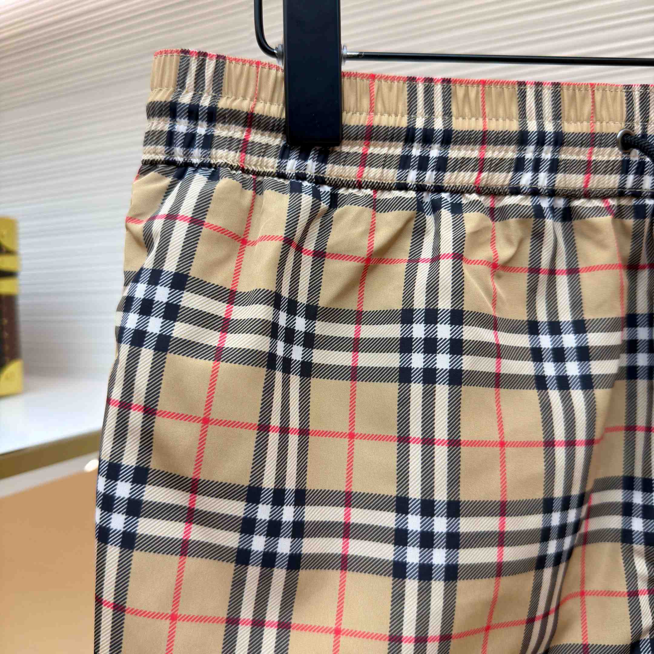 Burberry Vintage Check Short - DesignerGu