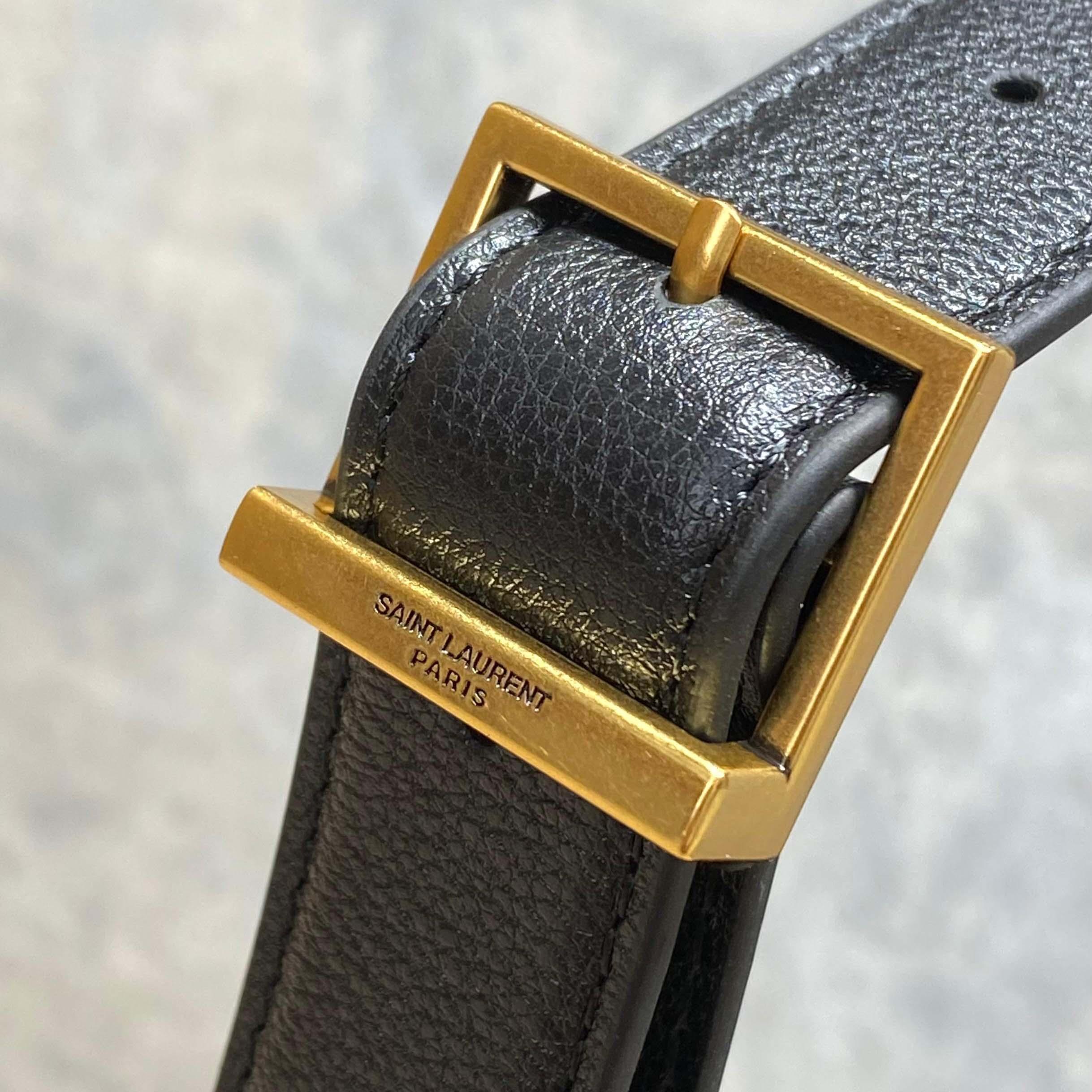 Saint Laurent LE 5 À 7 Supple Small In Grained Leather - DesignerGu