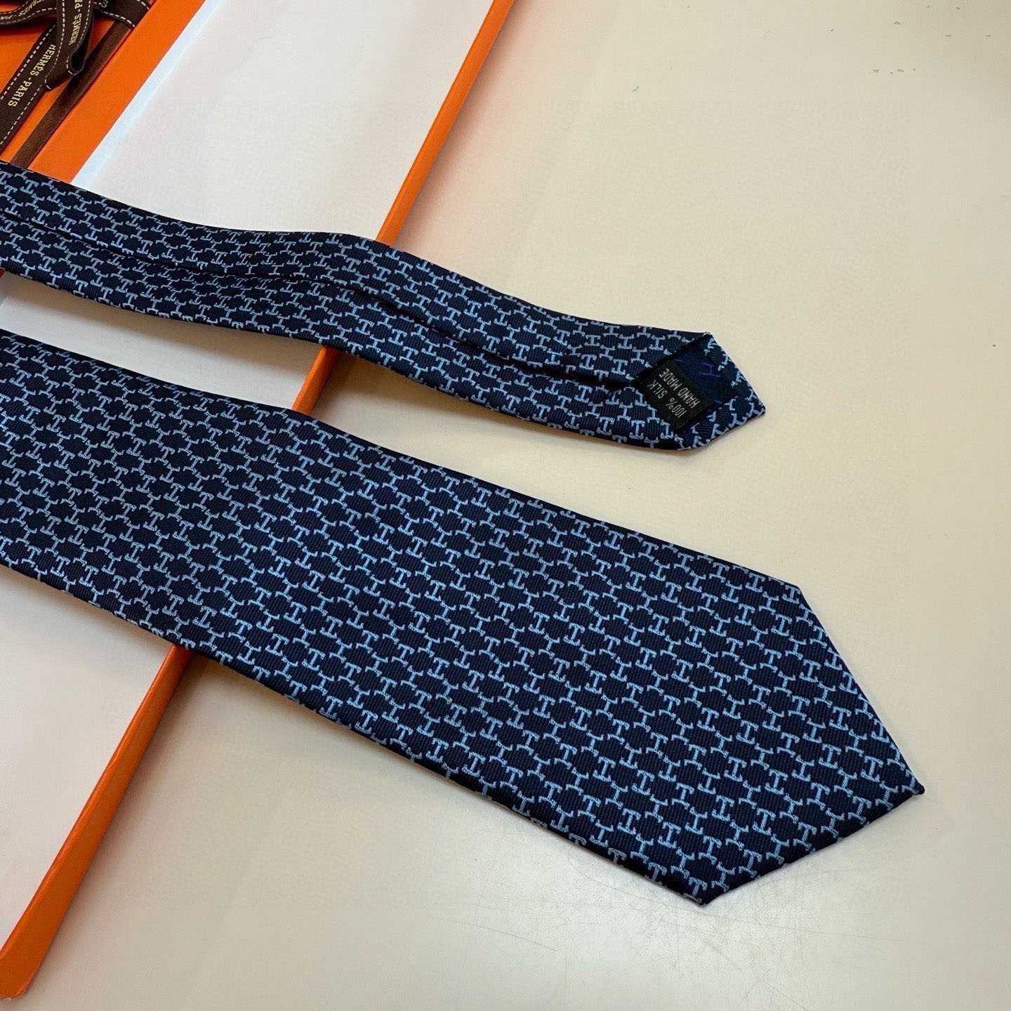 Hermes Dancing H Tie - DesignerGu
