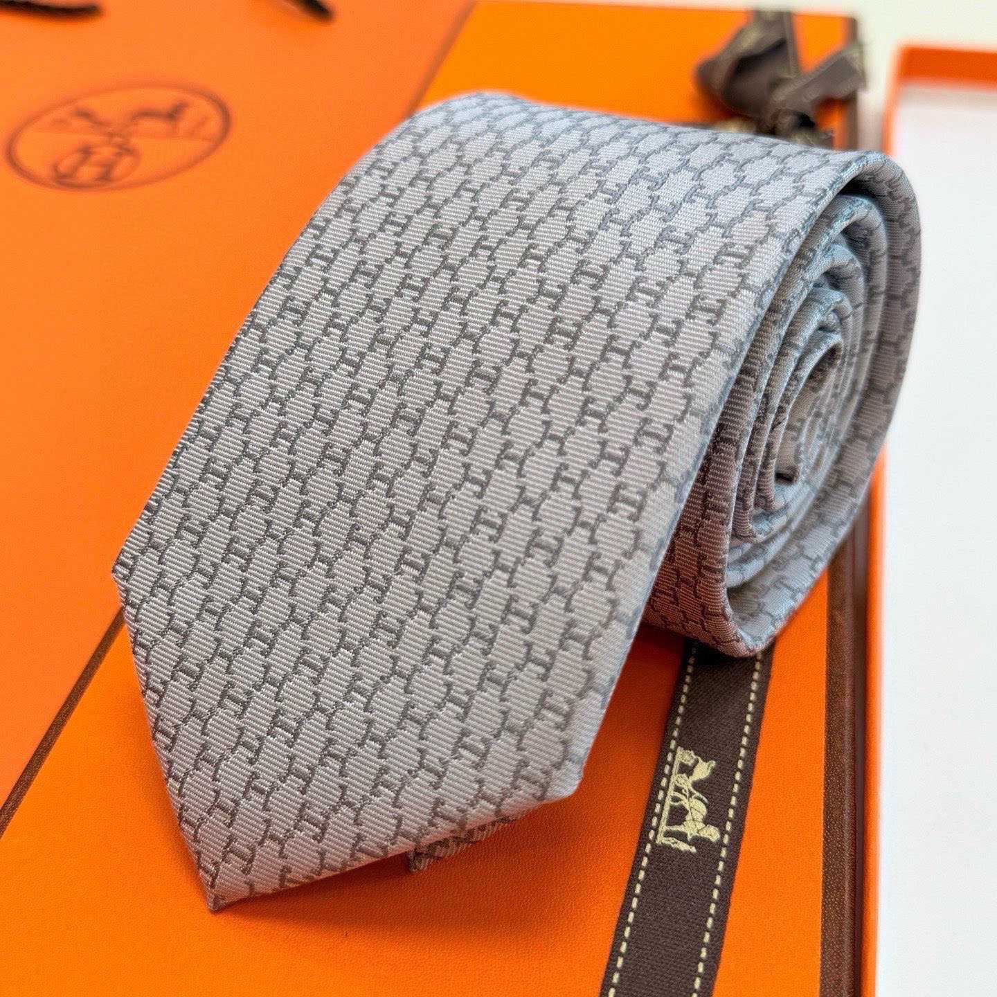 Hermes Dancing H Tie - DesignerGu