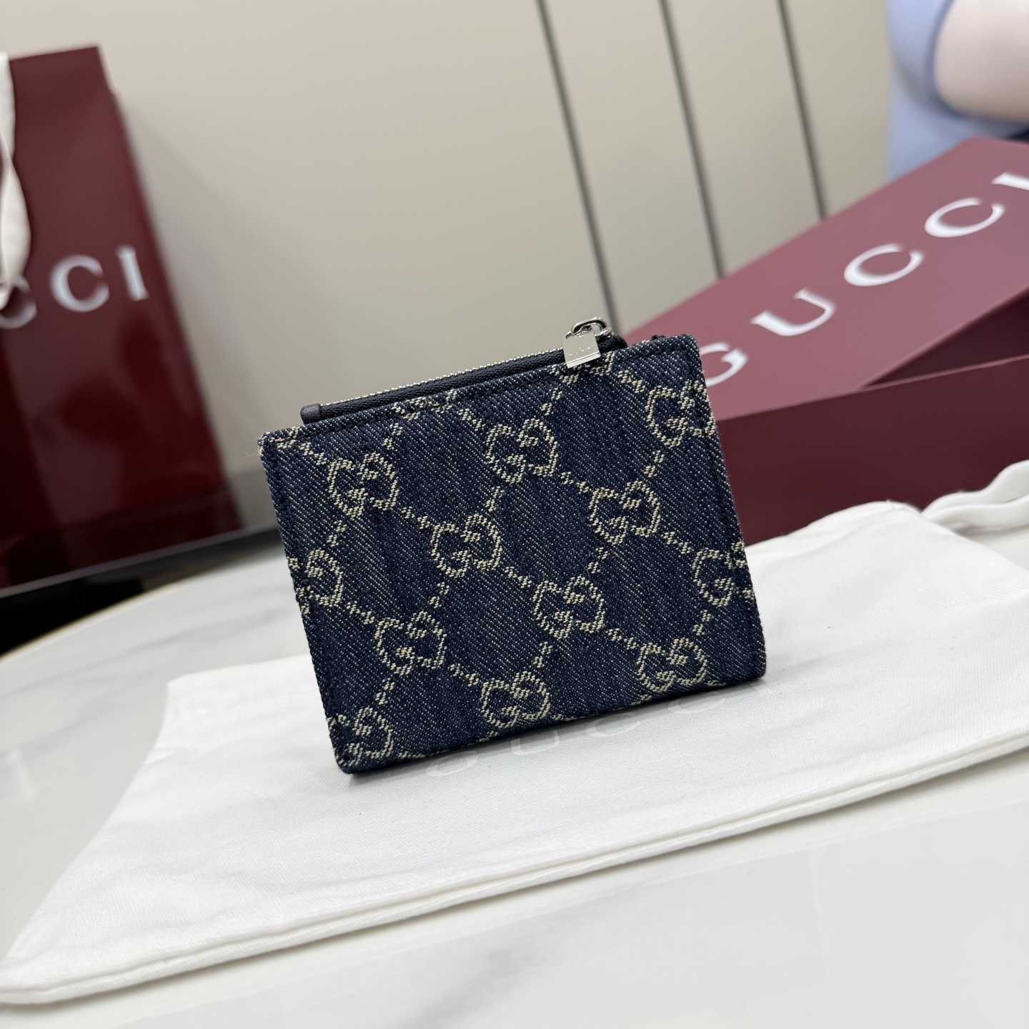 Gucci Small Wallet With Gucci Plaque - DesignerGu