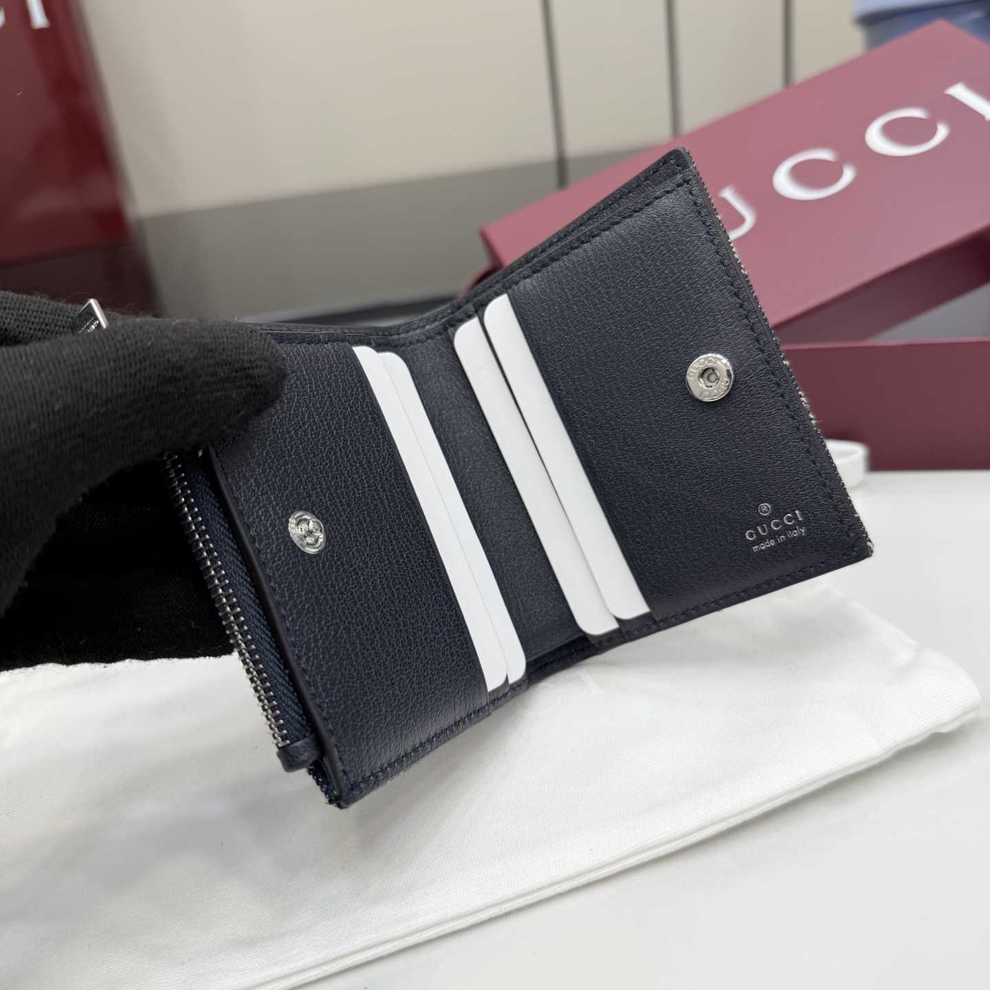 Gucci Small Wallet With Gucci Plaque - DesignerGu