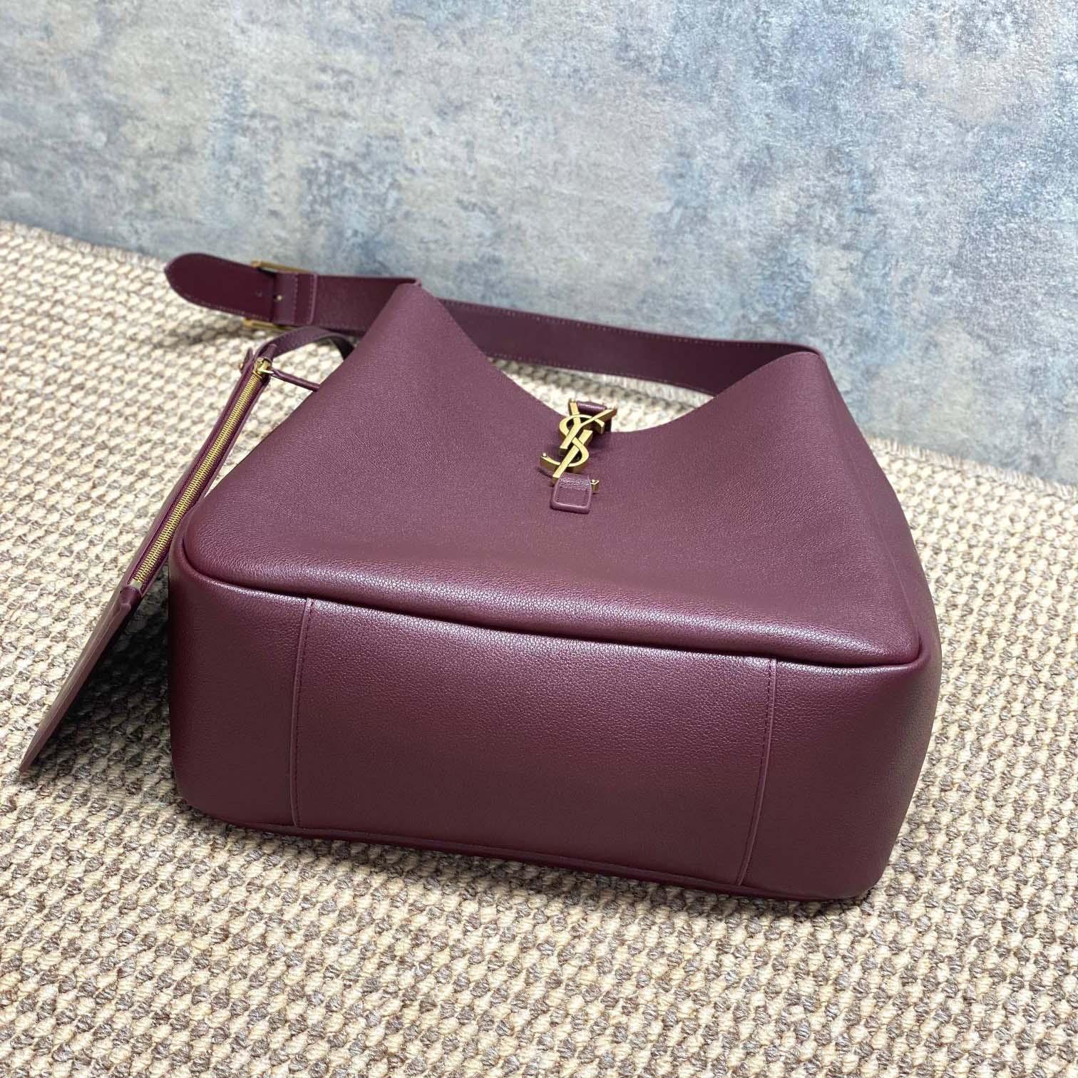 Saint Laurent LE 5 À 7 supple Large In Grained Leather - DesignerGu