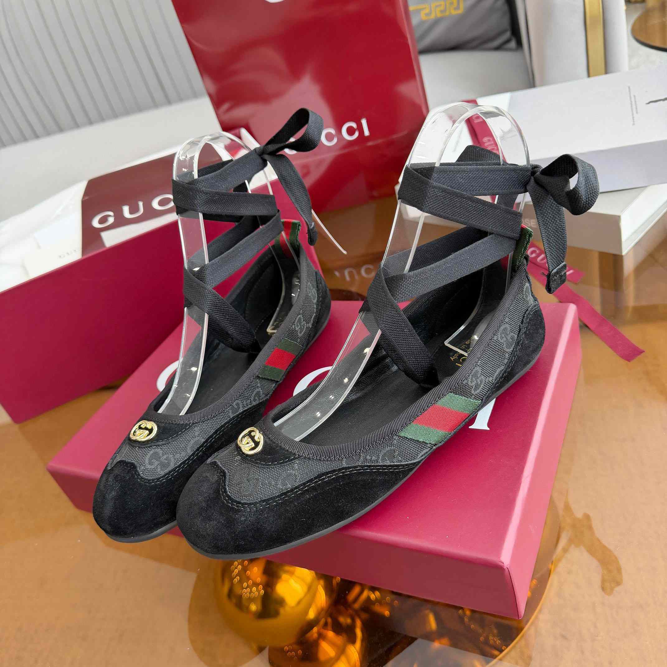 Gucci Shift Ballerina - DesignerGu