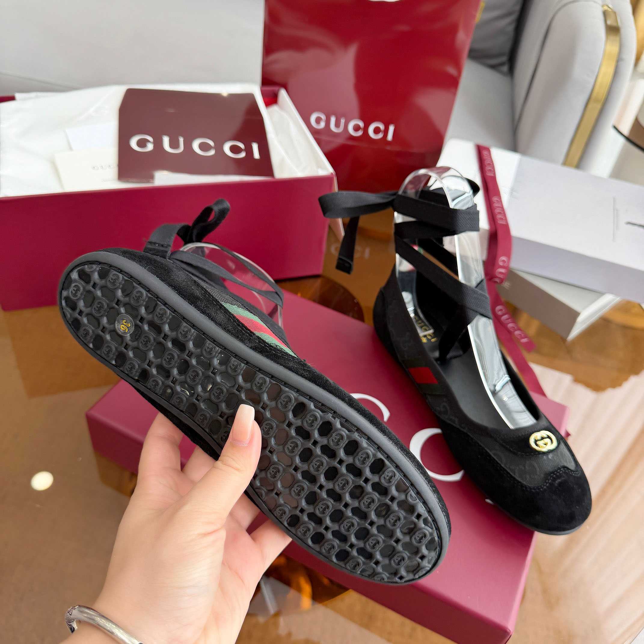  Gucci Shift Ballerina - DesignerGu