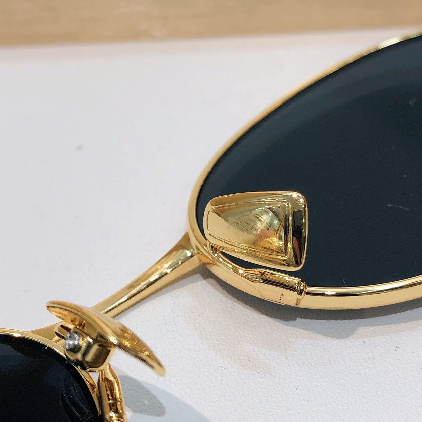 Bottega Veneta BV1386S Sunglasses    - DesignerGu