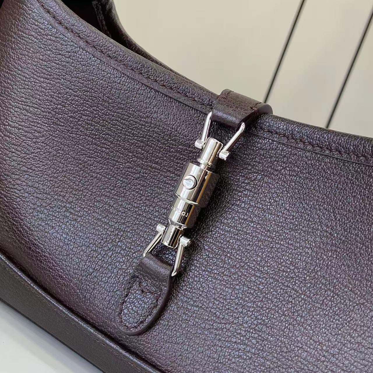 Gucci Jackie Slim Medium Shoulder Bag  - DesignerGu
