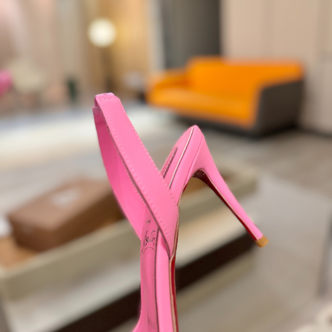 Christian Louboutin Marilyn Leather Sandals - DesignerGu