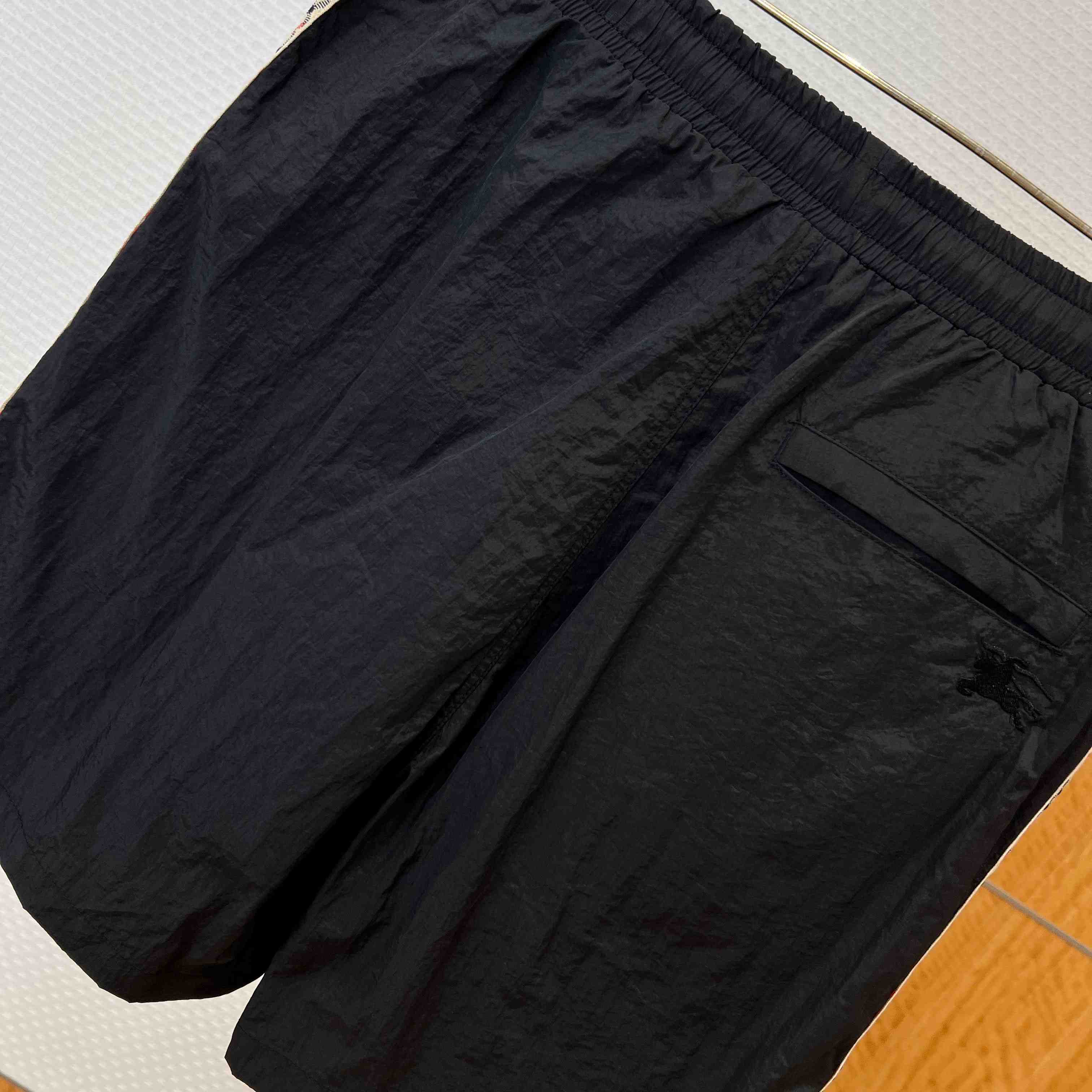 Burberry Check Trim Swim Shorts - DesignerGu