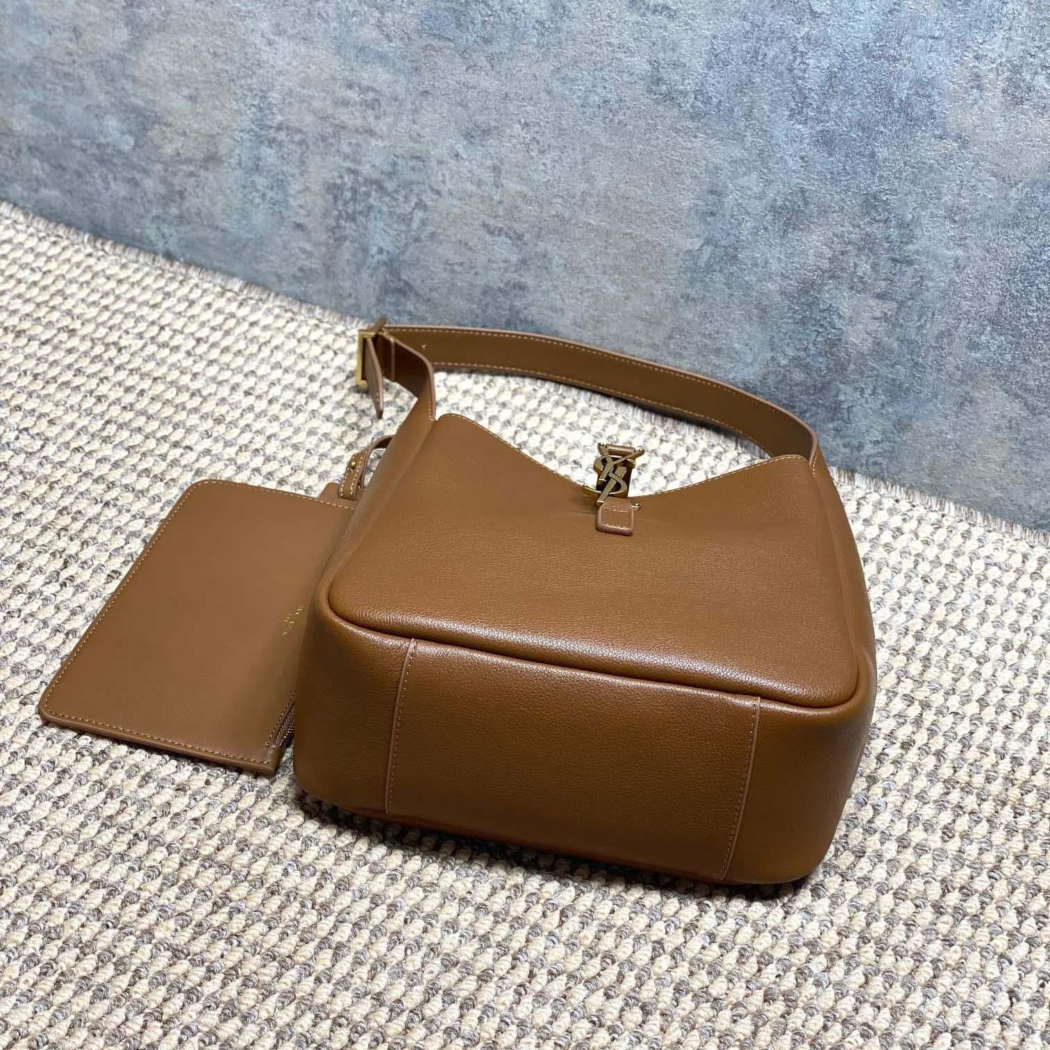 Saint Laurent LE 5 À 7 Supple Small In Grained Leather - DesignerGu