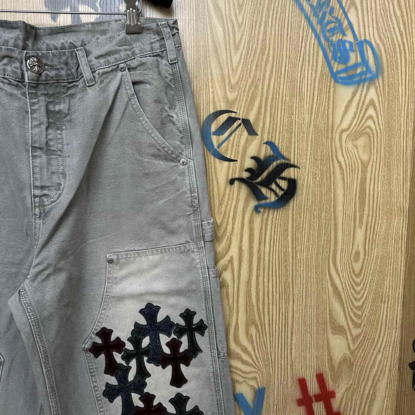 Chrome Hearts  Jeans  - DesignerGu