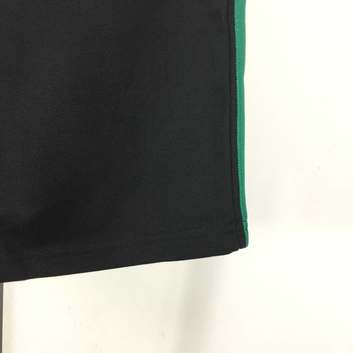 Gucci Men's Bermuda shorts  - DesignerGu