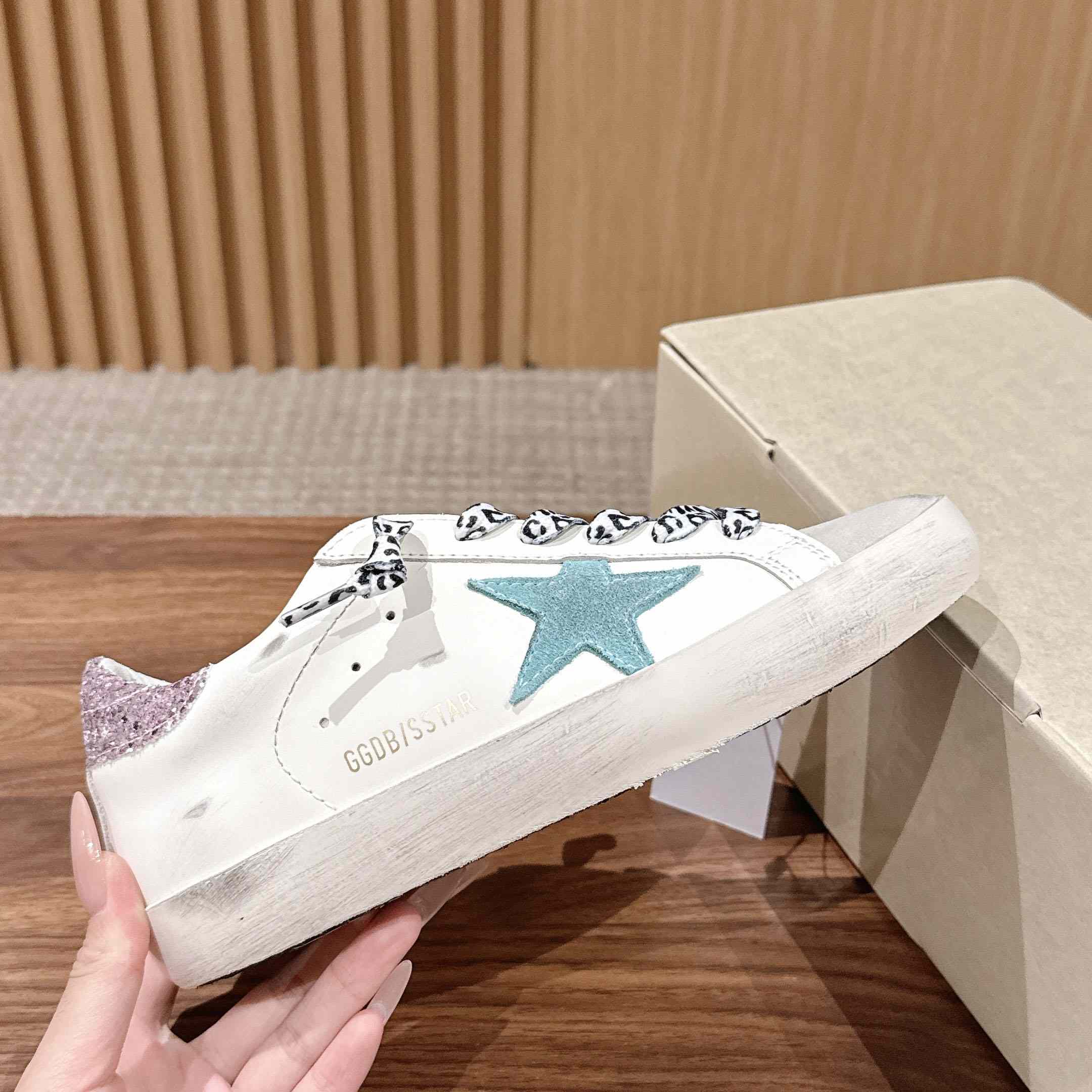 Golden Goose Leather Printed Sneakers - DesignerGu