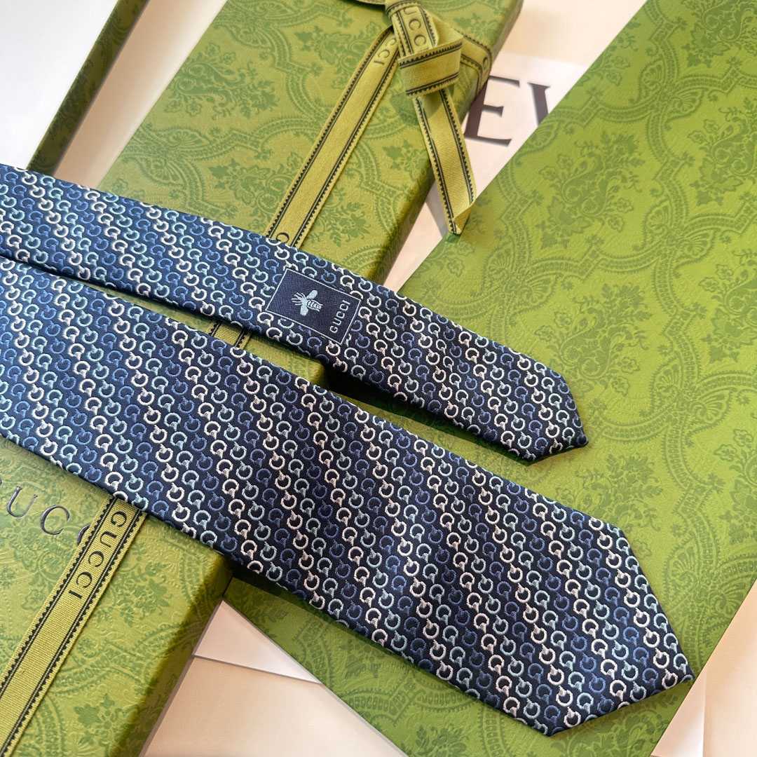 Gucci Horse-Bit Chain Tie - DesignerGu