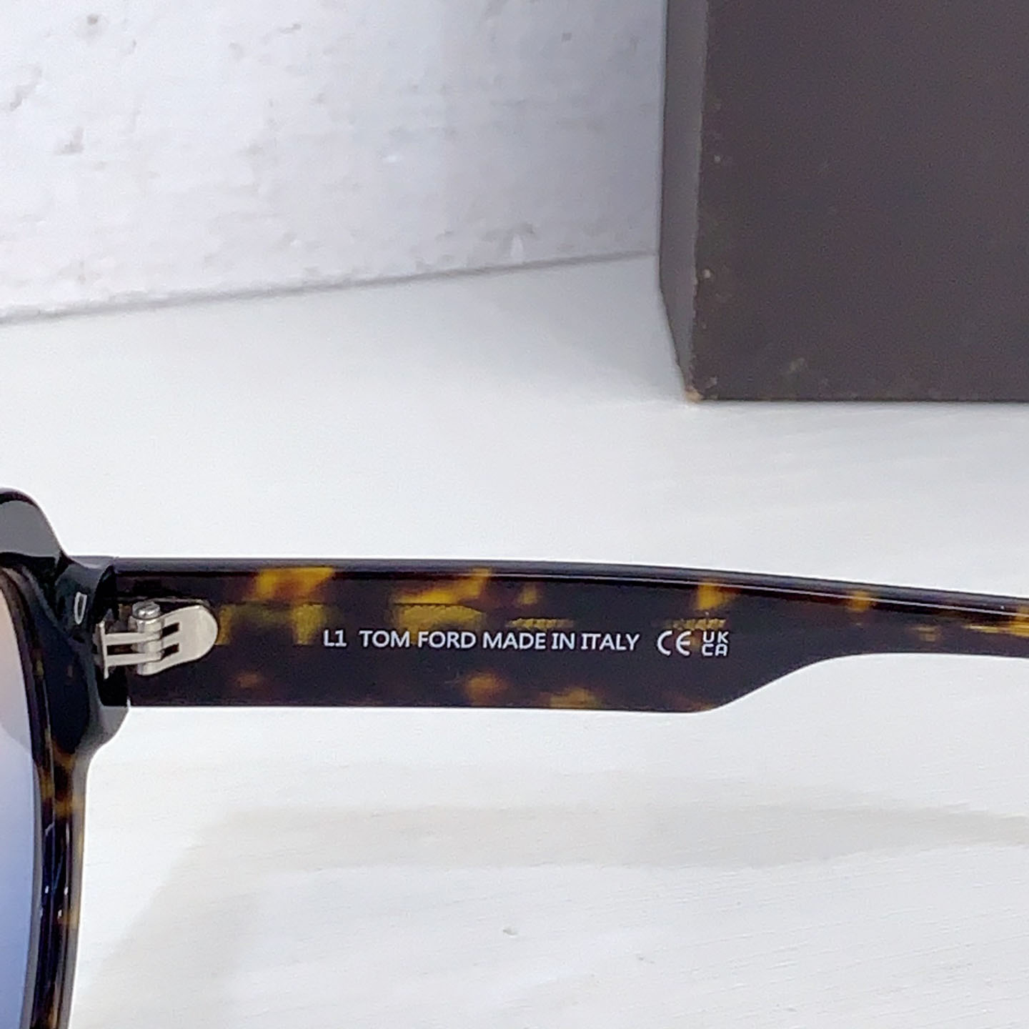 Tom Ford FT1102 Sunglasses - DesignerGu