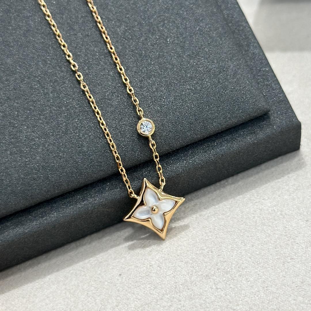 Louis Vuitton Color Blossom BB Star Pendant - DesignerGu