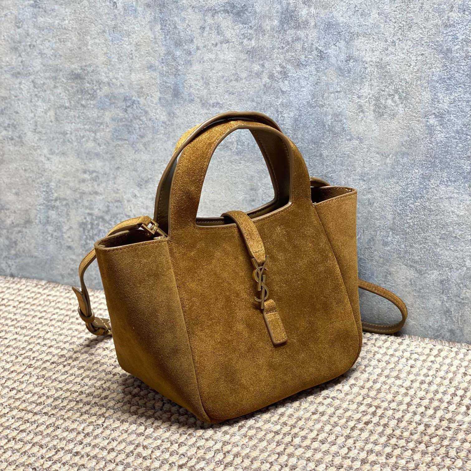 Saint Laurent LE 5 À 7 BABY BEA In Grained Leather - DesignerGu